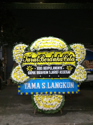 Papan Bunga Duka di Minahasa